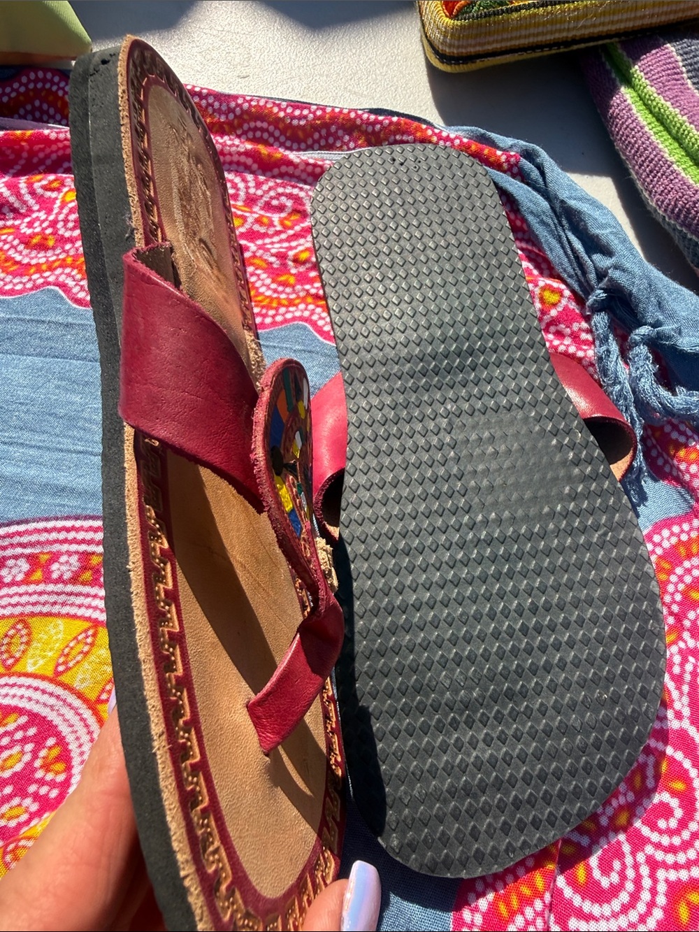 Anay Pe Mexico New leather Handcrafted Burgundy Leather Beaded Thong Sandals 8 - Picture 10 of 14